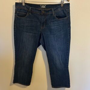 Old Navy The Flirt Cropped Capri Mid Rise Jeans Size 12